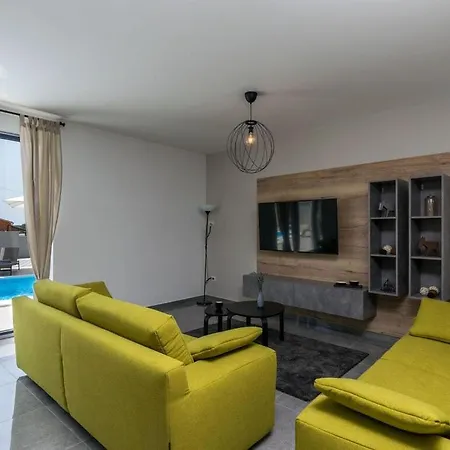 Villa Perle Comfortable Holiday Pula